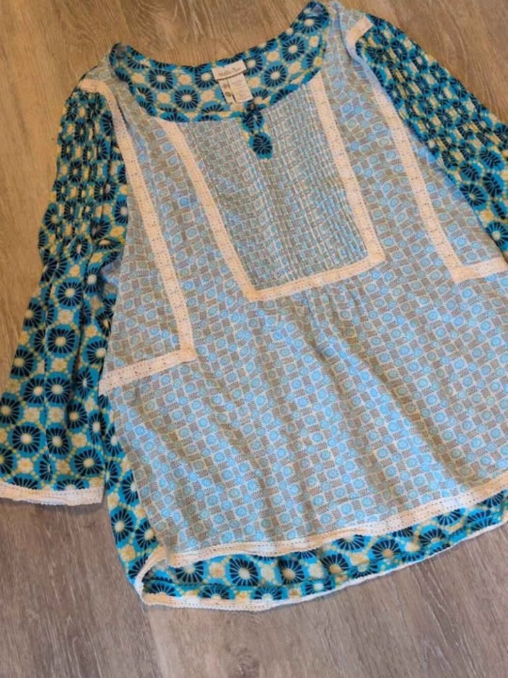 Matilda Jane Women's M Blue Yellow Patterned Tunic Top